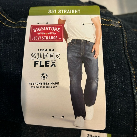 Levi’s Signature Jeans, straight leg size 32x30. NWT - Picture 5 of 9